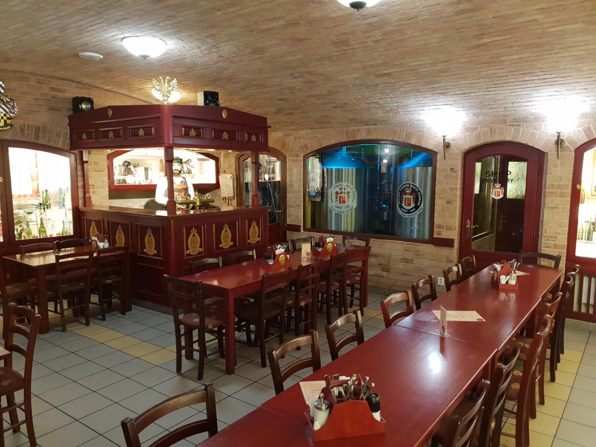 Hotel Cisar Ferdinand Loket Esterno foto