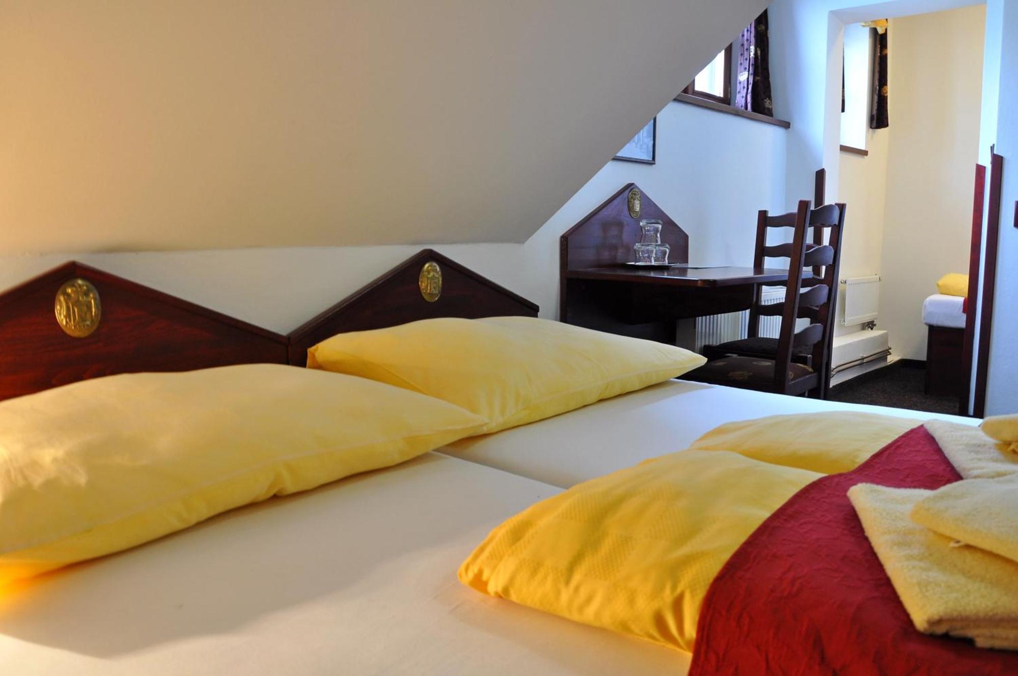 Hotel Cisar Ferdinand Loket Camera foto